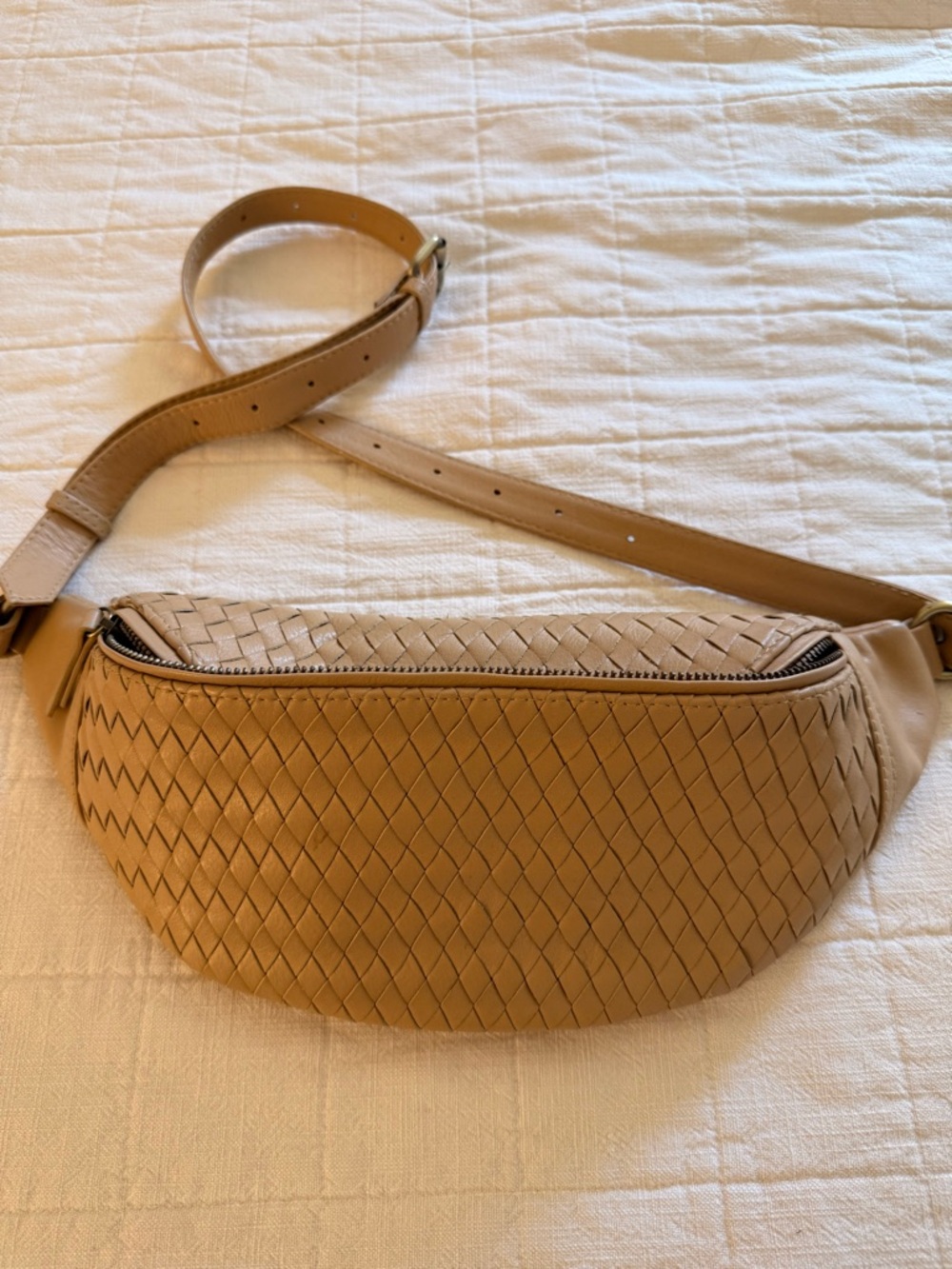 Mandrn Woven Leather Fanny Pack in Tan